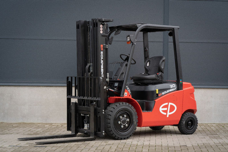 EP EFL303 B elektrische heftruck (3.000 kg)